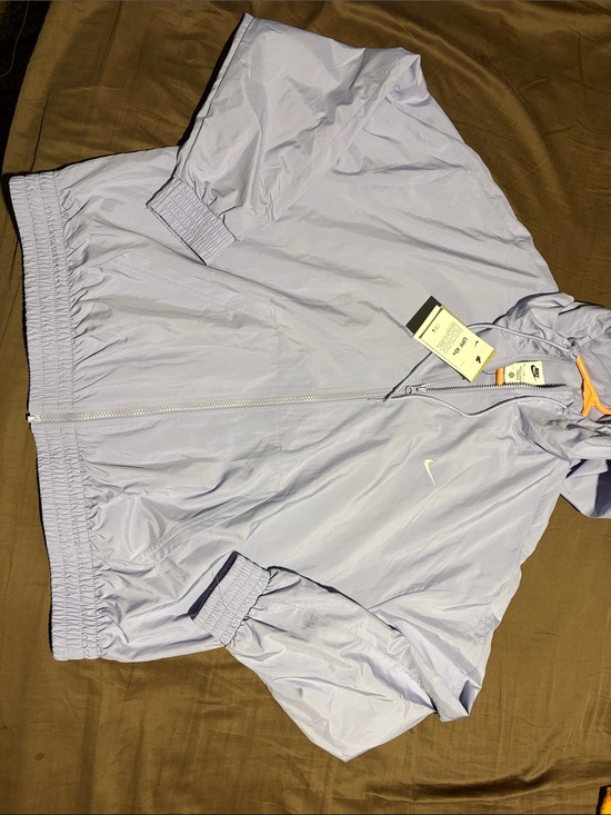 Nike Jackets & Blazers - Lightweight windbreaker